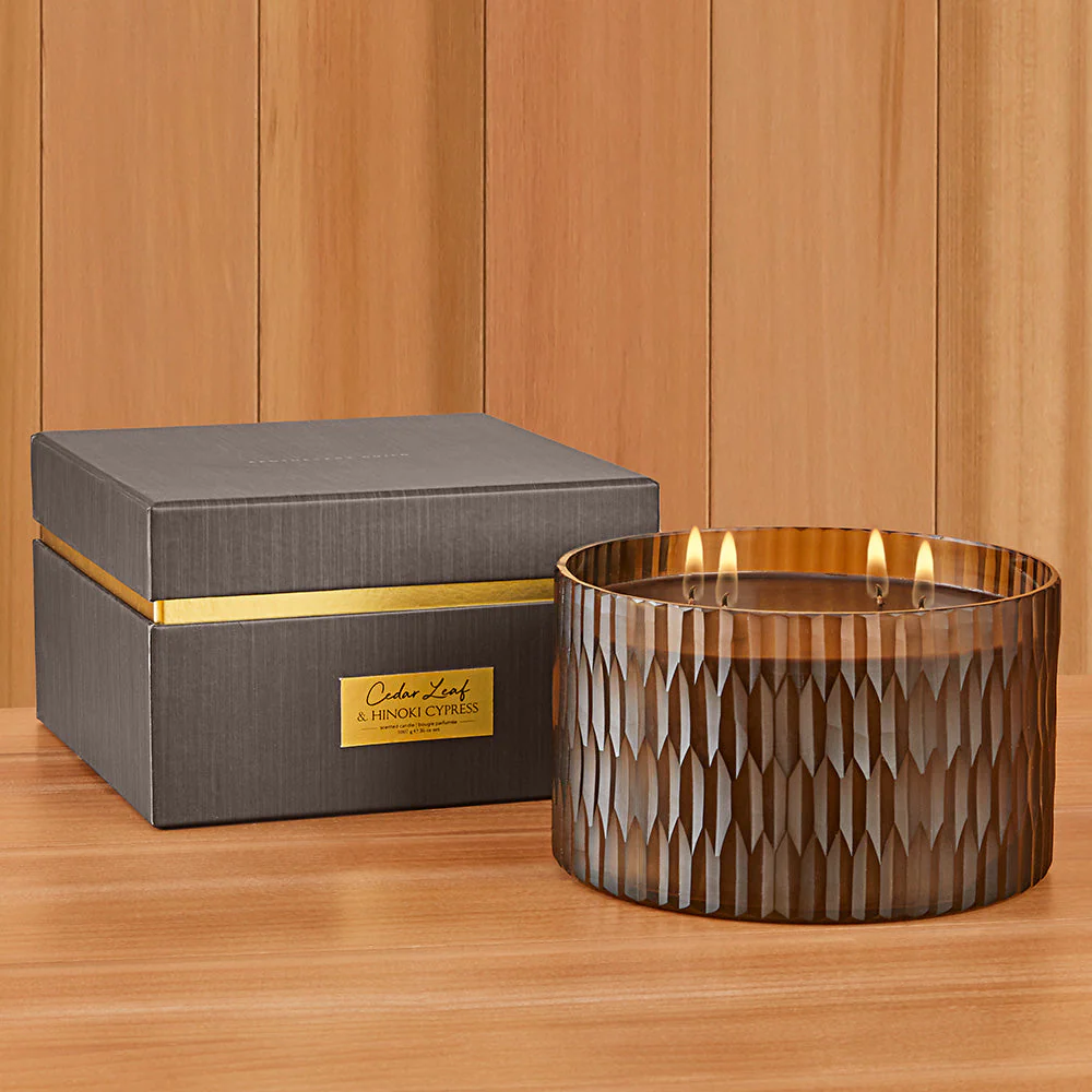 Cedar Leaf & Hinoki Cypress Candle - Image 3