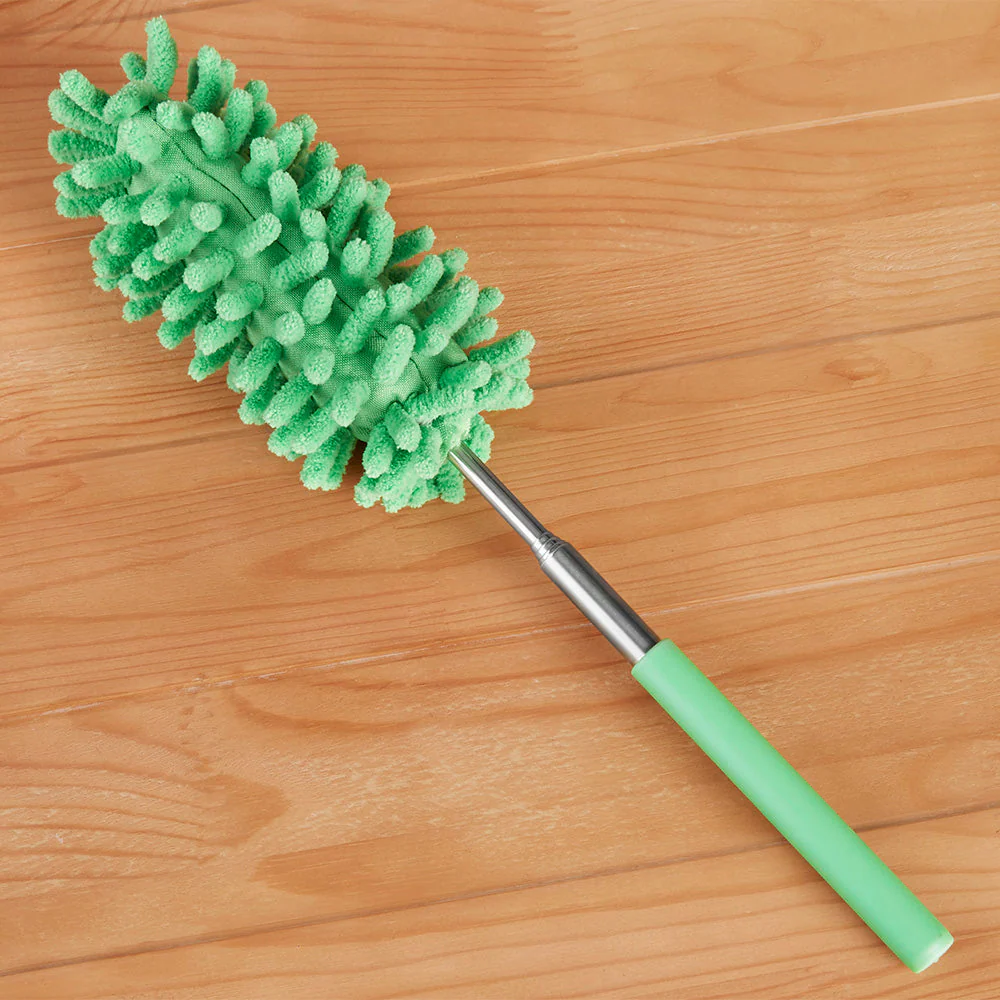 Kikkerland Colored Extendable Chenille Duster - Image 3