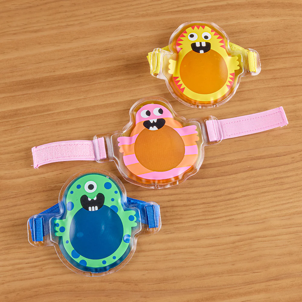 Kikkerland Kidoki Oopsie Monster Hot & Cold Gel Ice Pack - Image 5