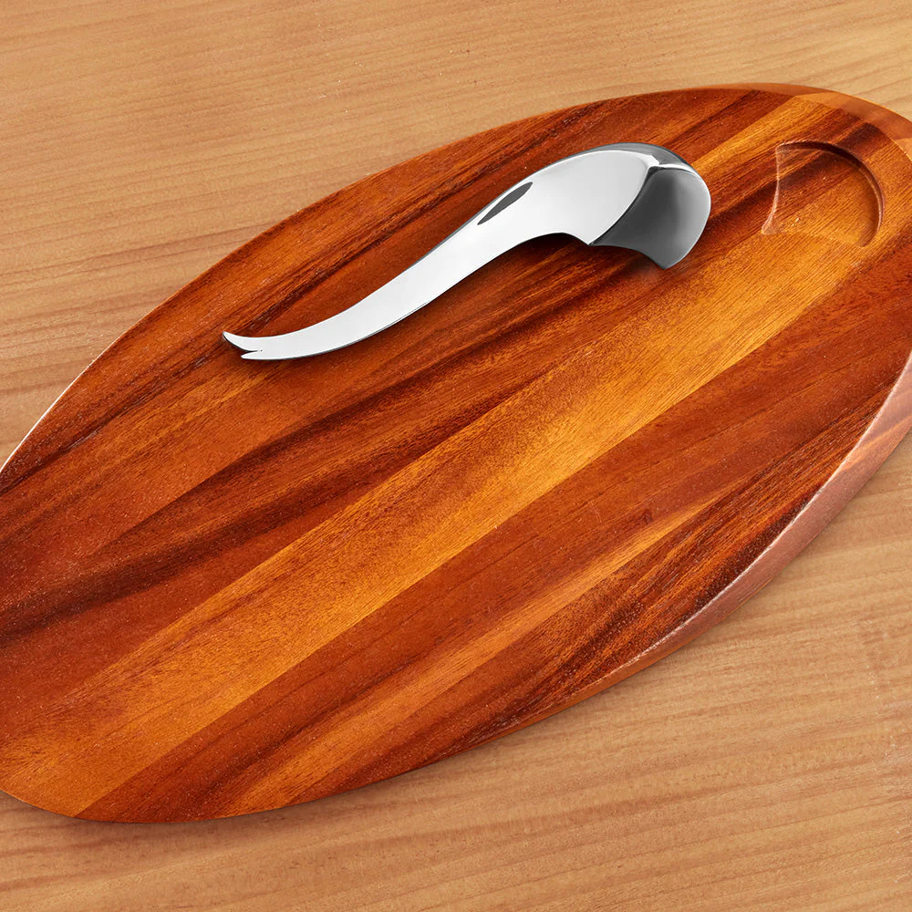 Nambé Swoop Cutting Board with Cheese Knife - Image 3