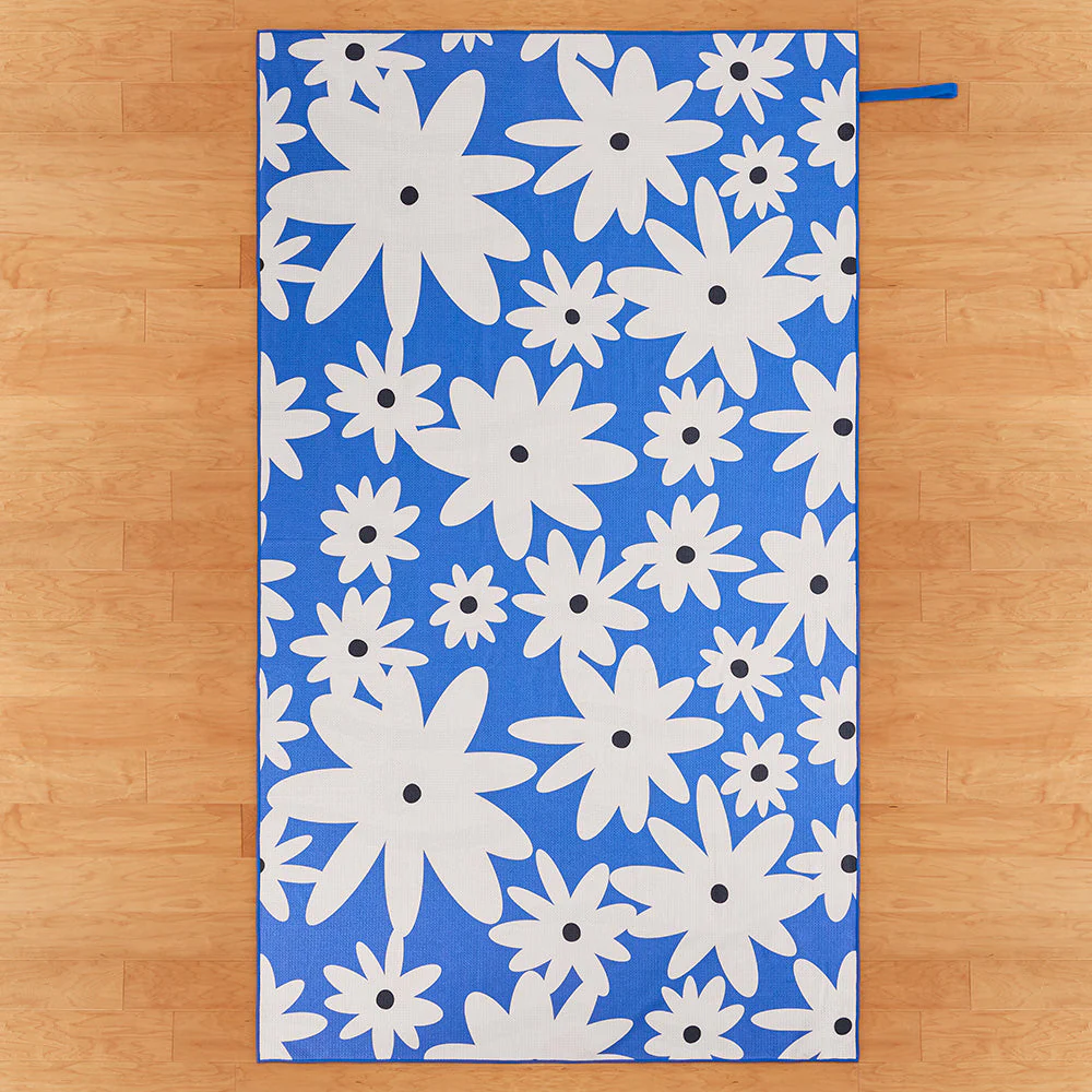 Reversible Microfiber Pool Towel, Posh Wave - Image 2