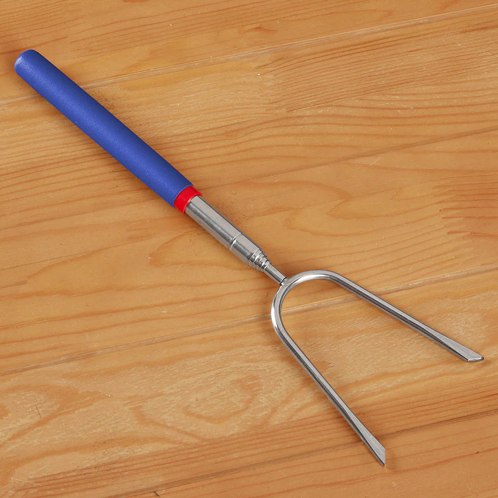 Wilcor Extendable Campfire Roasting Fork - Image 3